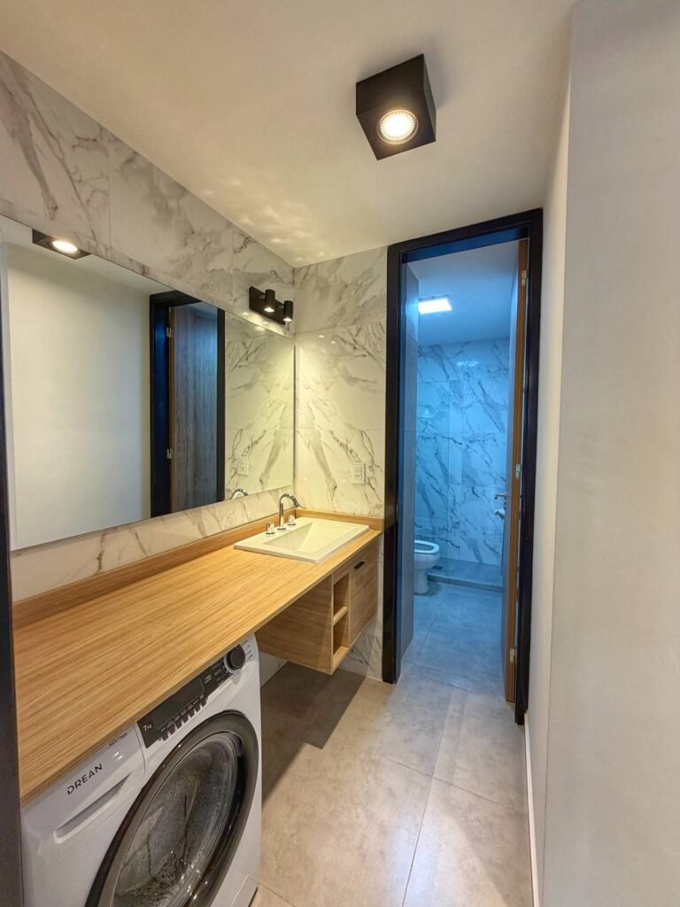 Bior 61, Villa Carlos Paz: baño y lavadero