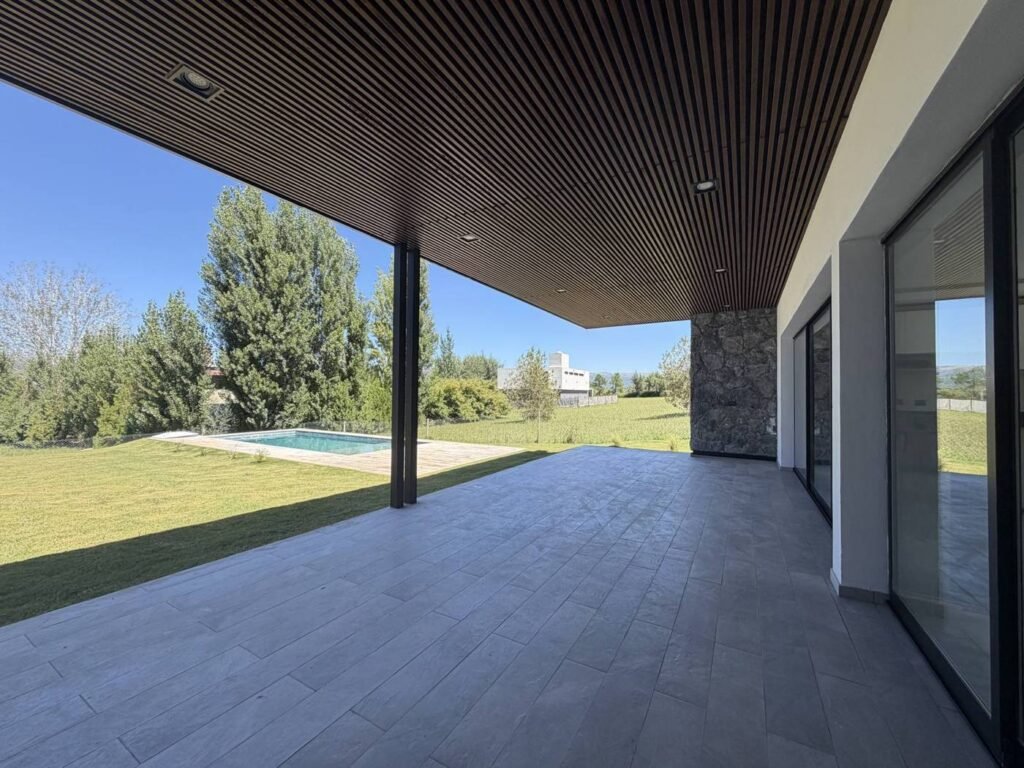 Casa G9 en Carlos Paz Golf Country Club: galería