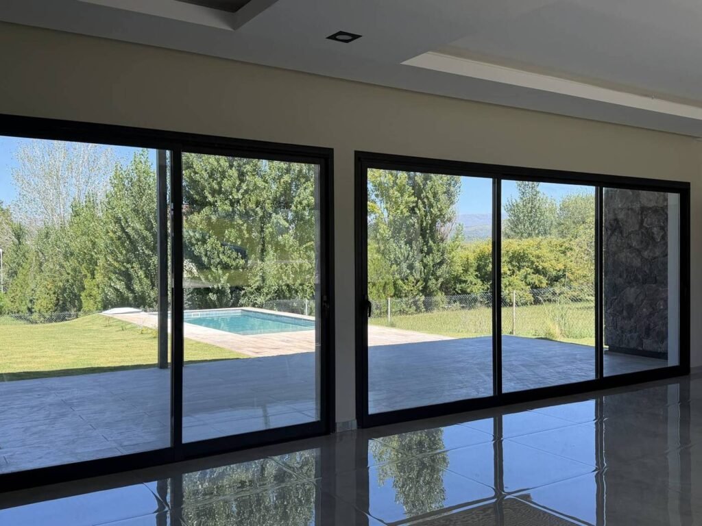 Casa G9 en Carlos Paz Golf Country Club: living